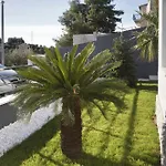 Apartments Bella Gostinjska kuća 4*