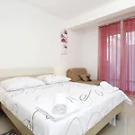 Apartments Bella 4*