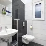 Apartments Bella Gostinjska kuća
