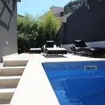 Apartments Bella Gostinjska kuća 4*