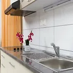 Apartments Bella 4*
