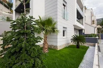 Apartments Bella Gostinjska kuća 4*