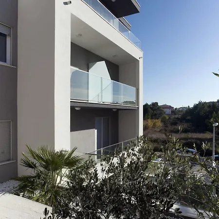 Apartments Bella 4*
