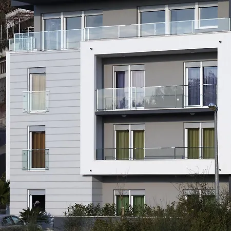 Apartments Bella Gostinjska kuća Podstrana