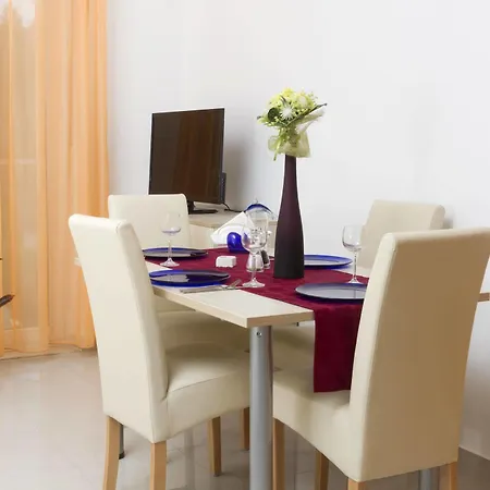 Apartments Bella 4*