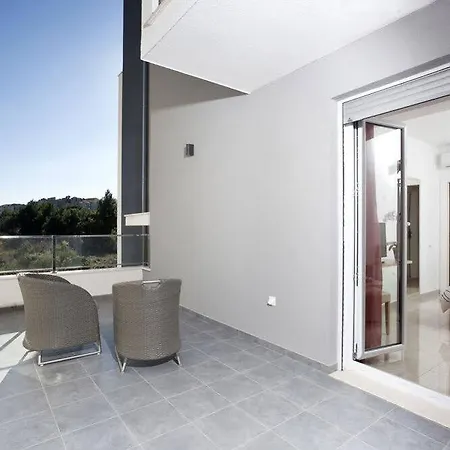 Apartments Bella Gostinjska kuća 4*